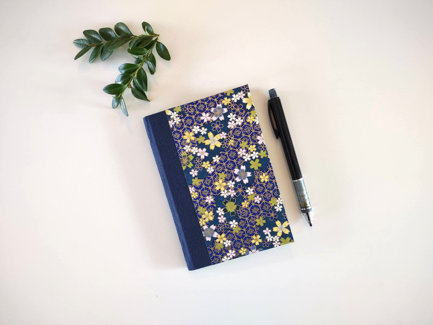 Pond Flowers Address Book