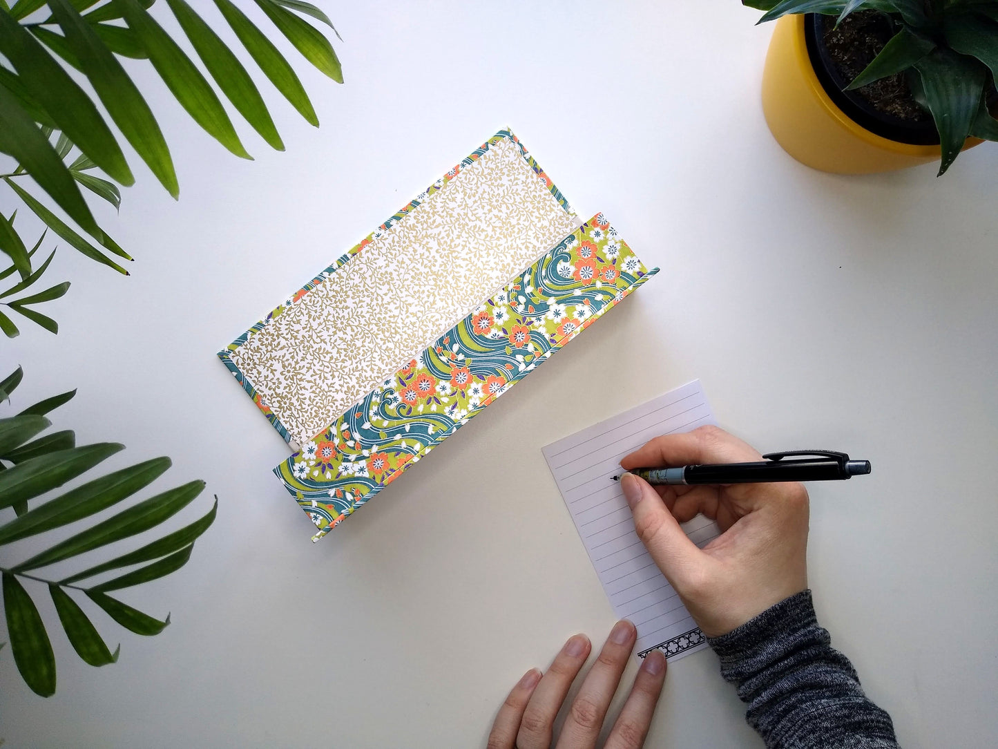 Flower Waterfall Pencil Box