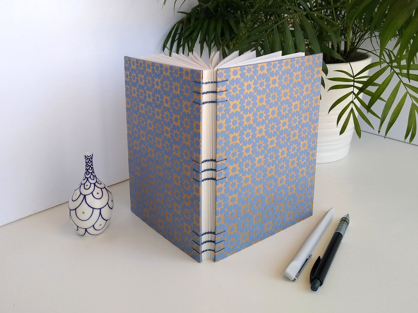 Geometric Undated Weekly Planner