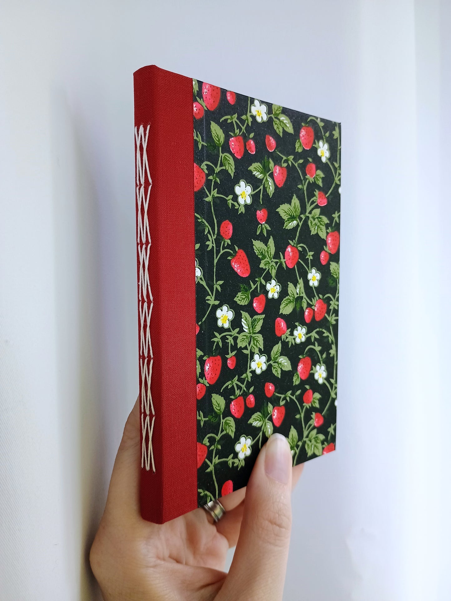 September 27 - Hardcover Longstitch Bookbinding Class