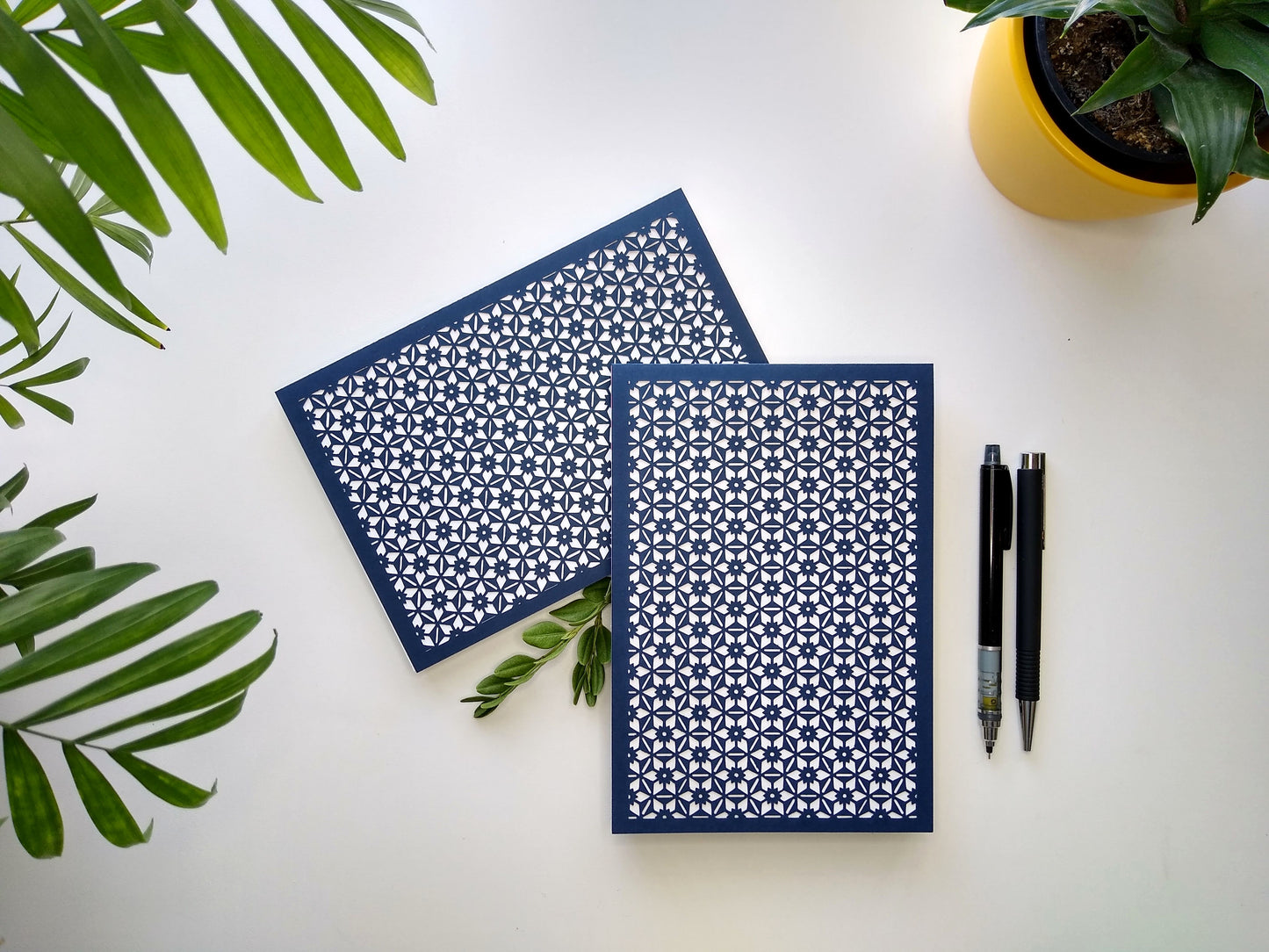 Cut Floral Lattice Notepad